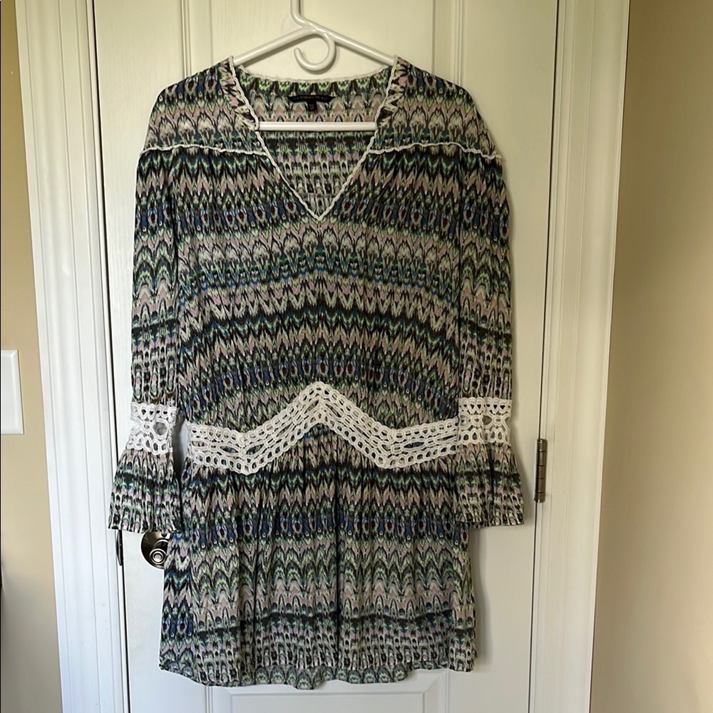 Victoria’s Secret Tunic V-neck Cover-up with Bell Sleeves Lace Trim Size Small